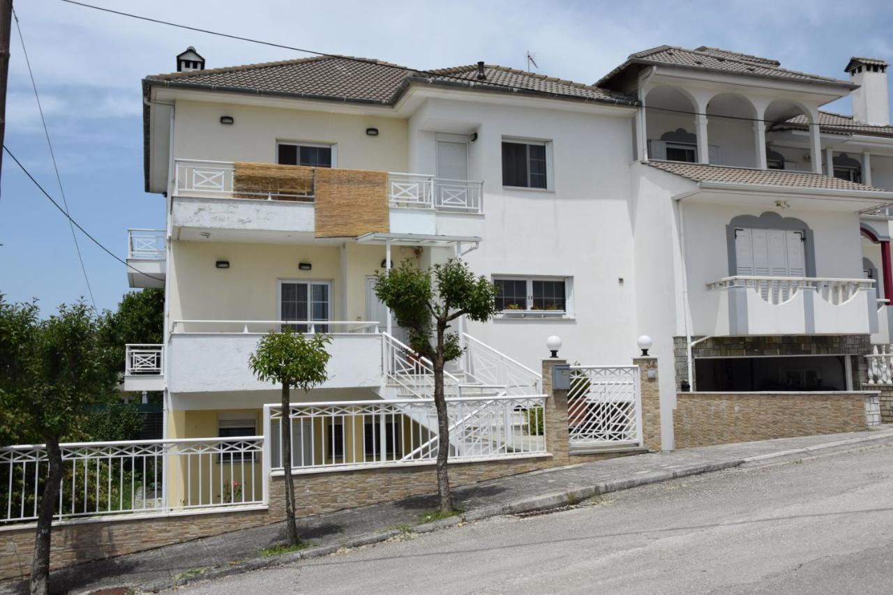 Spacious Apartment At Ioannina, Anatoli Anatoli  エクステリア 写真
